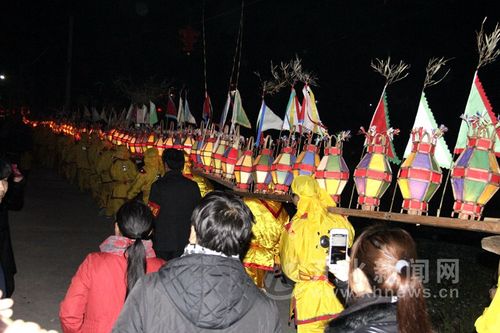 龙灯舞动宋村村
